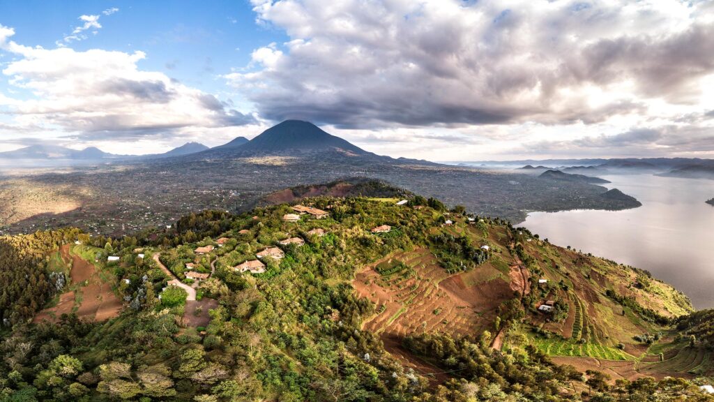 01RVIR-IM0201-virunga-lodge