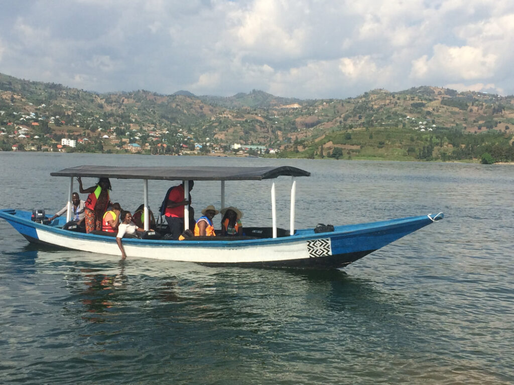 kj-0064-lake-kivu-boat-tours_orig